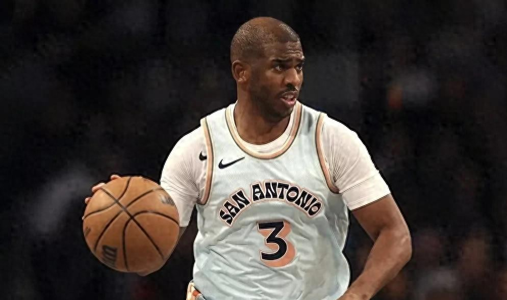 NBA巨星因暴发矛盾被罚离场，事件引起争议